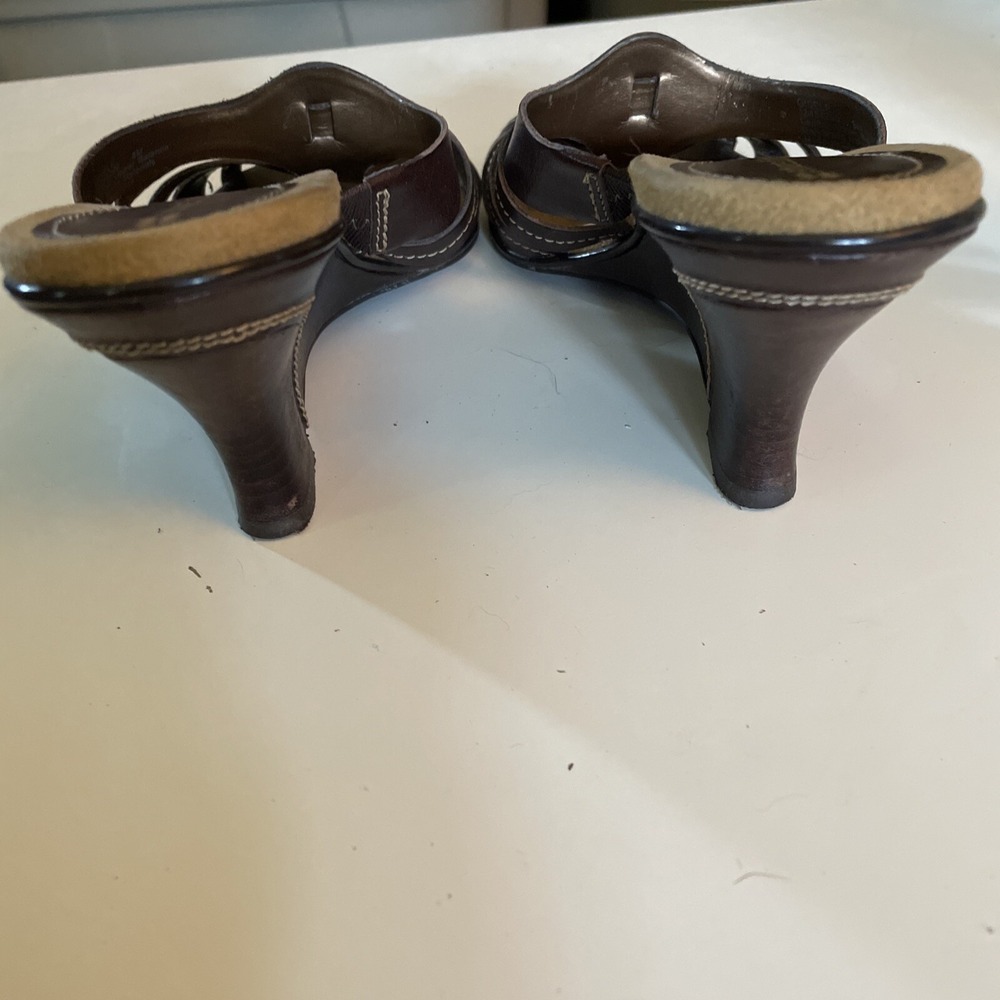 Naturalizer Brown Leather Wedge Giselle Sandals Sz 8M - Picture 3 of 6